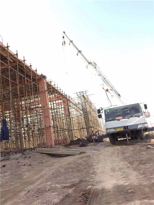 绥阳县吊车作业的安全注意事项有哪些？